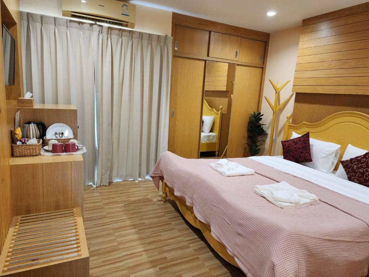 Alaita Hostel Patong 외부 사진