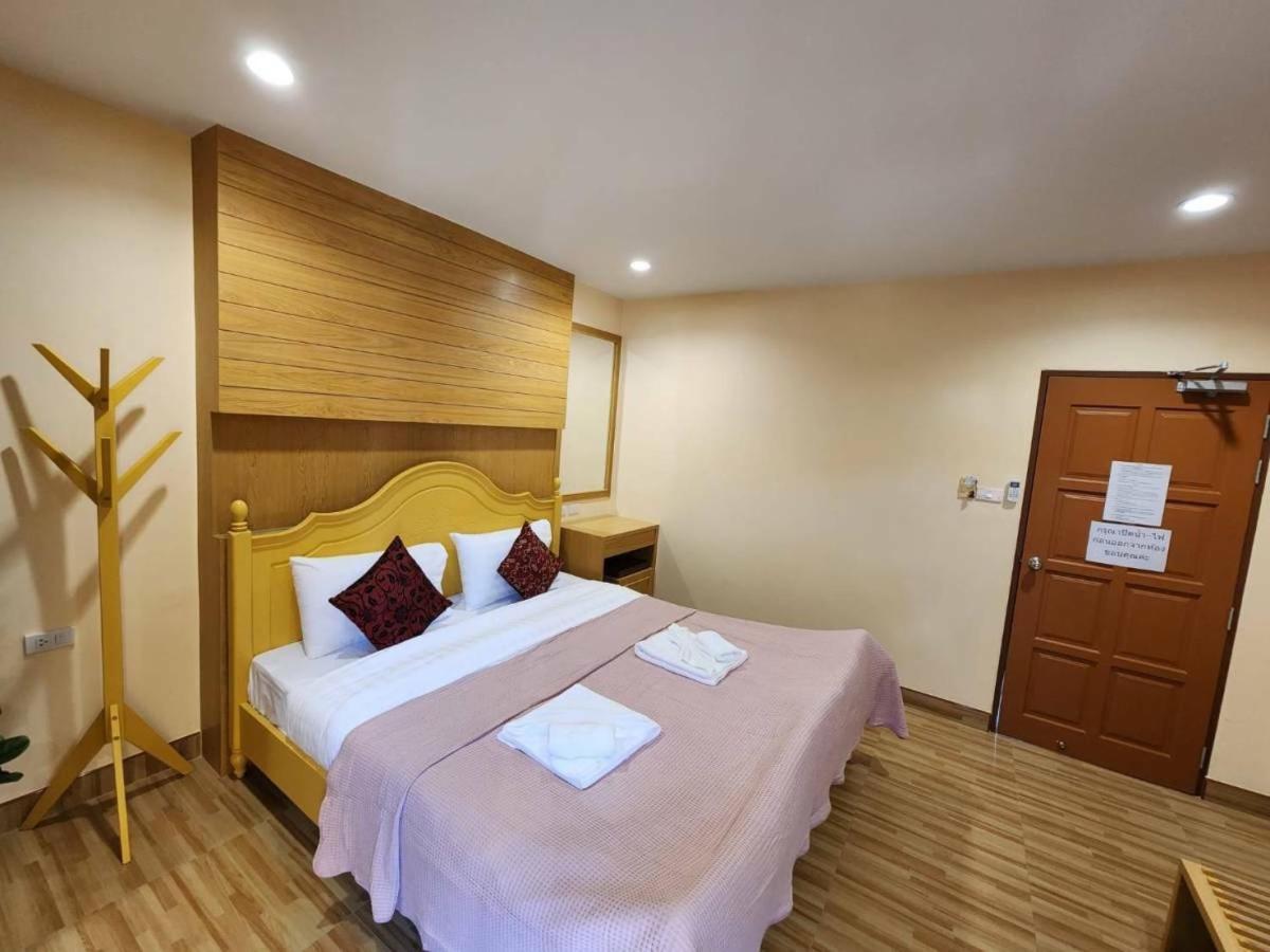 Alaita Hostel Patong 외부 사진
